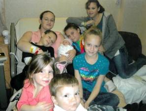 Niki Capaci with her seven kids, taken several years ago.