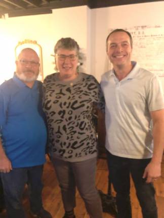 L-R Rotary members Dean Quirk and Arlene Quirk with Rotary President Shaun Burger.