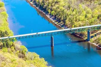 Milford-Montague toll bridge (Delaware River Joint Toll Bridge Commission: drjtbc.org)