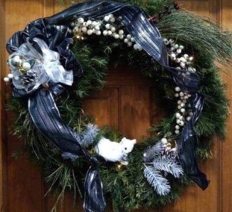 Create your own holiday decorations using natural materials.