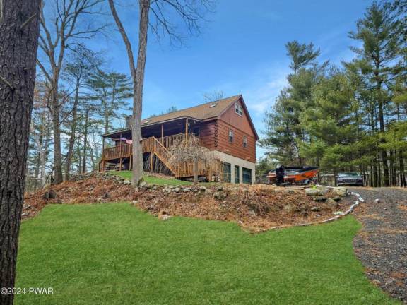 Log home brings nature to your door