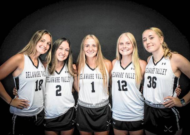 L-R: Mackenzie Koger, Ava O’Grady, Ava Kraszewski, Kayla Sykes, and Jenna Zuelch.