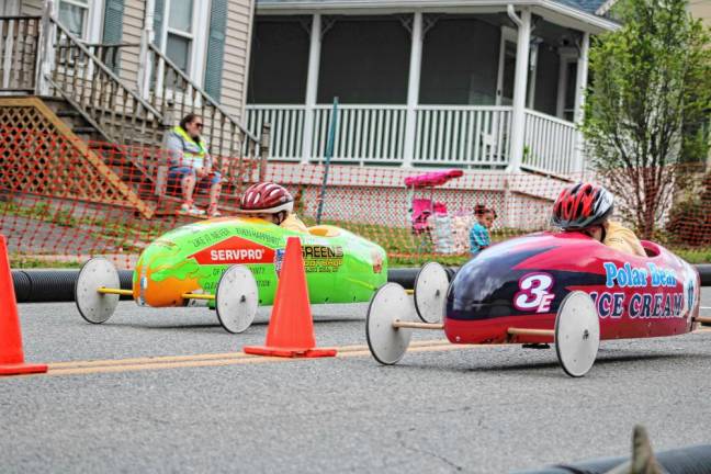 Adalena Volpe races Elena Heater in the Super Stock division.