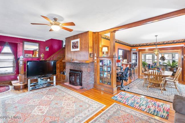 Charming colonial just steps away from the Delaware River