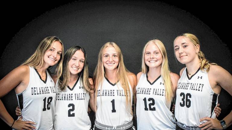 L-R: Mackenzie Koger, Ava O’Grady, Ava Kraszewski, Kayla Sykes, and Jenna Zuelch.